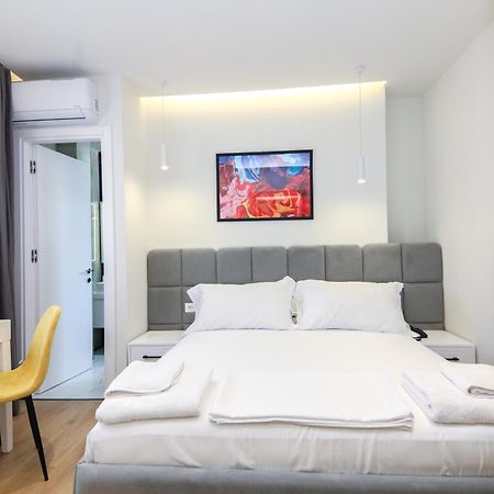 N Hotel City Center By Noshi ติรานา ภายนอก รูปภาพ
