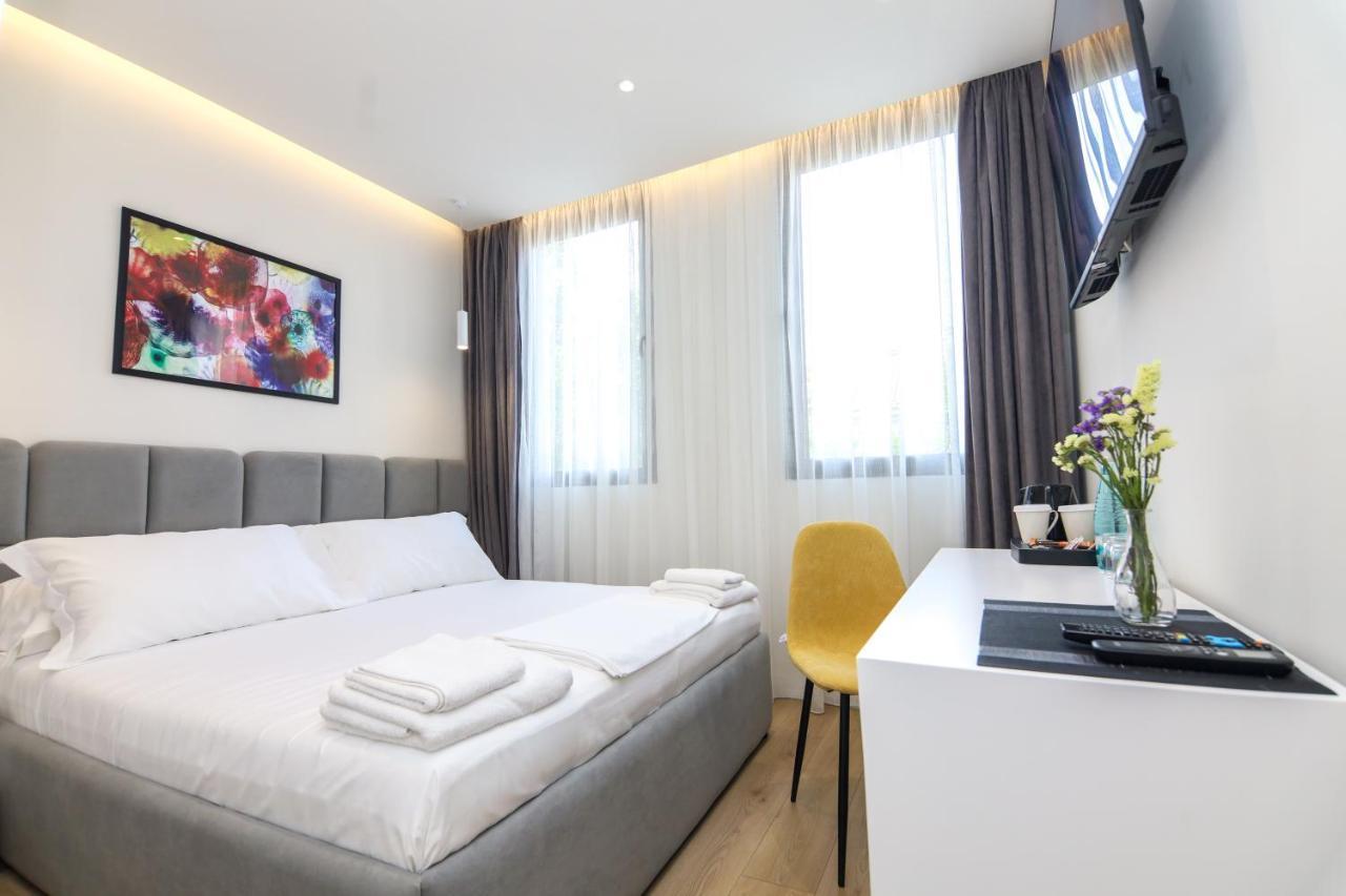 N Hotel City Center By Noshi ติรานา ภายนอก รูปภาพ